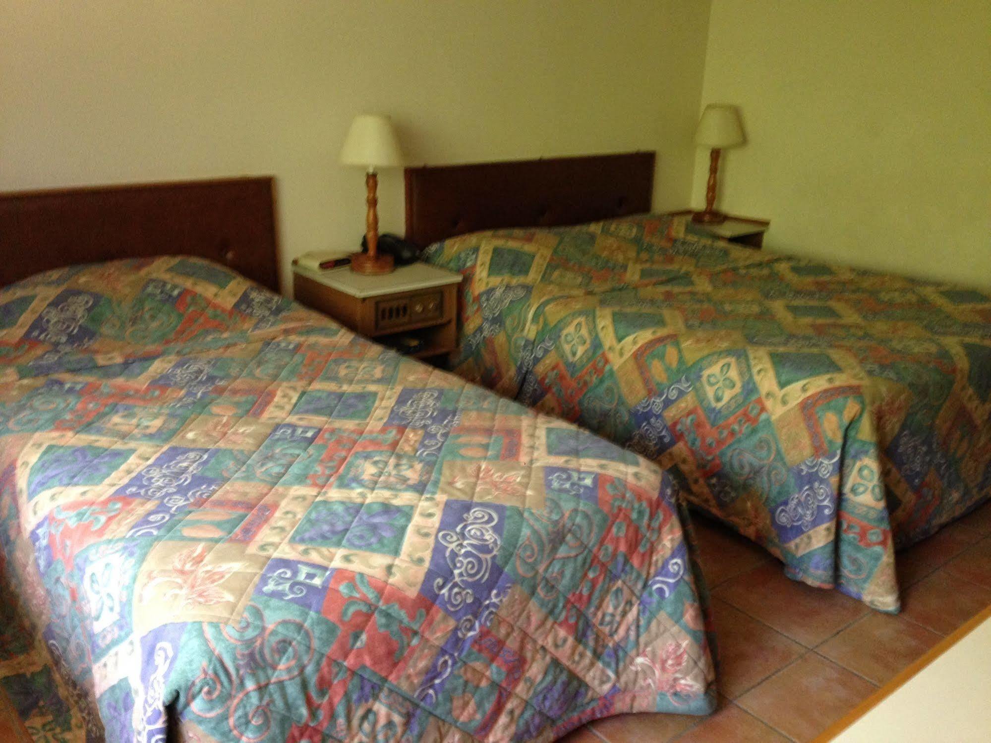 Acacia Court Hotel Cairns Dış mekan fotoğraf